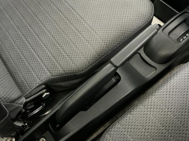 ハイゼットトラックスタンダード　切替式４ＷＤ　オートマ車　ラジオデッキ　３方開切替式４ＷＤ　オートマ　ラジオデッキ　ＥＴＣ　３方開　ドアバイザー　ラバーマット　ヘッドライトレべライザー　マニュアルエアコン　１２Ｖ電源ソケット　スペアタイヤ　バッテリーカバー（京都府）の中古車