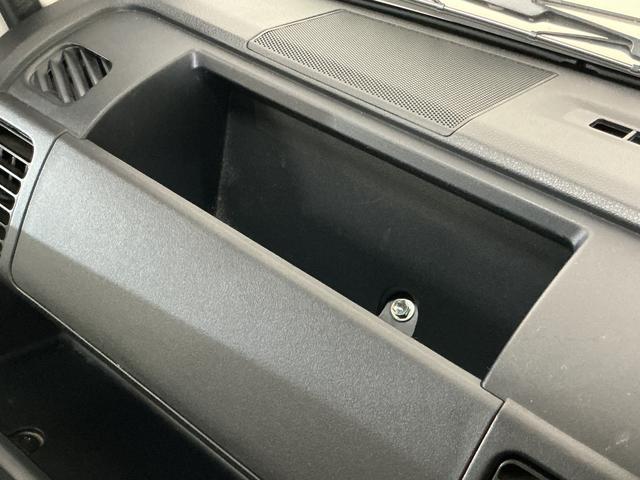 ハイゼットトラックスタンダード　切替式４ＷＤ　オートマ車　ラジオデッキ　３方開切替式４ＷＤ　オートマ　ラジオデッキ　ＥＴＣ　３方開　ドアバイザー　ラバーマット　ヘッドライトレべライザー　マニュアルエアコン　１２Ｖ電源ソケット　スペアタイヤ　バッテリーカバー（京都府）の中古車