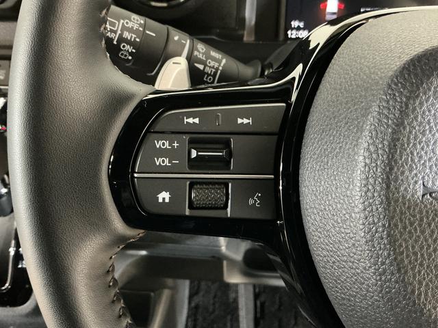 Ｎ−ＢＯＸカスタムターボ　ナビ　バックカメラ　フルセグチューナーターボ　純正ナビ　バックカメラ　フルセグチューナー　ブルートゥース対応　両側リヤパワースライドドア　プッシュボタンエンジンスタート　オートエアコン　シートヒーター　アルミホイール　シートヒーター（京都府）の中古車