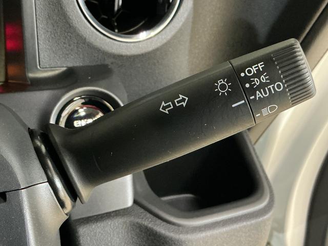 Ｎ−ＢＯＸカスタムターボ　ナビ　バックカメラ　フルセグチューナーターボ　純正ナビ　バックカメラ　フルセグチューナー　ブルートゥース対応　両側リヤパワースライドドア　プッシュボタンエンジンスタート　オートエアコン　シートヒーター　アルミホイール　シートヒーター（京都府）の中古車