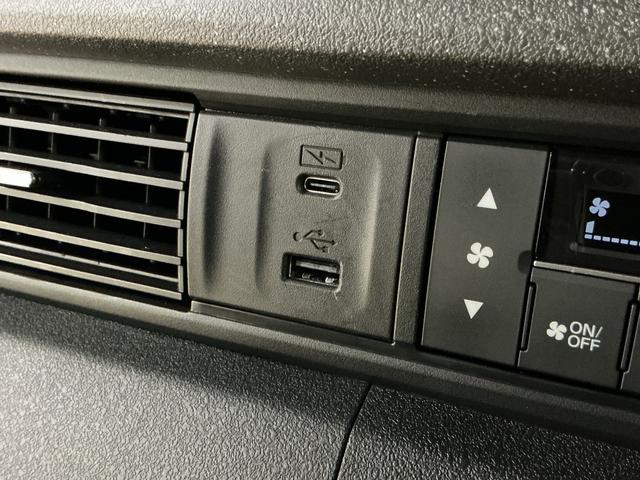 Ｎ−ＢＯＸカスタムターボ　ナビ　バックカメラ　フルセグチューナーターボ　純正ナビ　バックカメラ　フルセグチューナー　ブルートゥース対応　両側リヤパワースライドドア　プッシュボタンエンジンスタート　オートエアコン　シートヒーター　アルミホイール　シートヒーター（京都府）の中古車