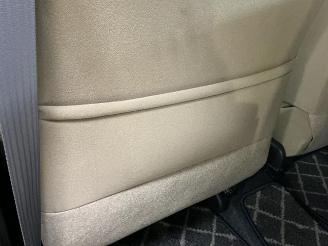 ミラＸ　ＣＤチューナー　キーレスリモコン　電動格納式ドアミラーＣＤチューナー　キーレスリモコン　マニュアルエアコン　ホイールキャップ　カーペットマット　ロングバイザー　電動格納式ドアミラー　リヤスモークドガラス　運転席・助手席エアバッグ　パワステ　ＡＢＳ（京都府）の中古車