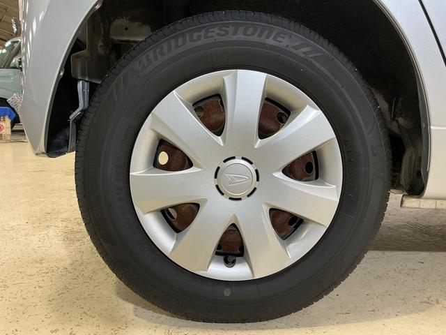 ミラＸ　ＣＤチューナー　キーレスリモコン　電動格納式ドアミラーＣＤチューナー　キーレスリモコン　マニュアルエアコン　ホイールキャップ　カーペットマット　ロングバイザー　電動格納式ドアミラー　リヤスモークドガラス　運転席・助手席エアバッグ　パワステ　ＡＢＳ（京都府）の中古車