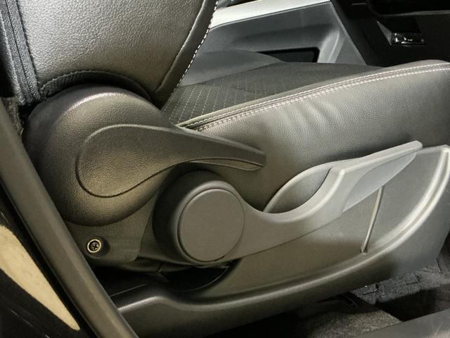 ロッキープレミアム　９インチナビ　パノラマモニター　ＥＴＣ　ドラレコ９インチナビ　パノラマモニター　フルセグチューナー　ブルートゥース対応　ＥＴＣ　ドライブレコーダー　スマートアシスト　プッシュボタンエンジンスタート　アダプティブクルーズコントロール　シートヒーター（京都府）の中古車