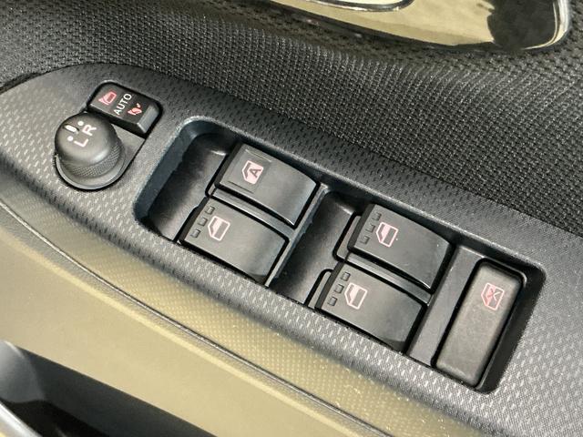 ムーヴカスタム　Ｘ　ＶＳ　ＳＡIII　ワンオーナー　バックカメラワンオーナー　バックカメラ　運転席シートヒーター　オートマチックハイビーム１４インチ純正アルミホイール　ＬＥＤヘッドライト　プッシュスタート　キーフリー　横滑り防止装置　盗難防止装置　オートライト（京都府）の中古車