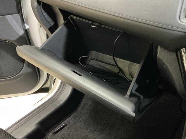 ヴェゼルＸ・ホンダセンシング　ワンオーナー　ナビＴＶ　バックカメラワンオーナー　ナビＴＶ　バックカメラ　ドライブレコーダー　ＥＴＣ　クルーズコントロール　電子パーキング　オートブレーキホールド　ＵＳＢ　Ｂｌｕｅｔｏｏｔｈ　プッシュスタート　ＬＥＤヘッドライト（京都府）の中古車