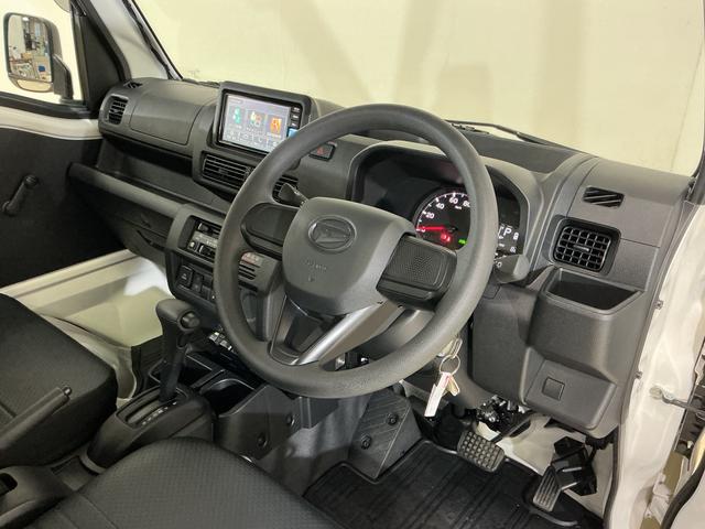 ハイゼットトラックスタンダード　レンタカーアップ　４ＷＤ　ＣＶＴ　ナビ　ＥＴＣレンタカーアップ　４ＷＤ　ＣＶＴ車　ナビ　バックカメラ　ドラレコ　ＥＴＣ　リアコーナーセンサー　オートマチックハイビーム　Ｂｌｕｅｔｏｏｔｈ　３方開　フルセグＴＶ　ＵＳＢ接続　ドアバイザー　スマアシ（京都府）の中古車