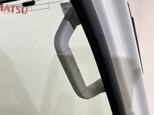 ハイゼットトラックスタンダード　レンタカーアップ　４ＷＤ　ＣＶＴ　ナビ　ＥＴＣレンタカーアップ　４ＷＤ　ＣＶＴ車　ナビ　バックカメラ　ドラレコ　ＥＴＣ　リアコーナーセンサー　オートマチックハイビーム　Ｂｌｕｅｔｏｏｔｈ　３方開　フルセグＴＶ　ＵＳＢ接続　ドアバイザー　スマアシ（京都府）の中古車