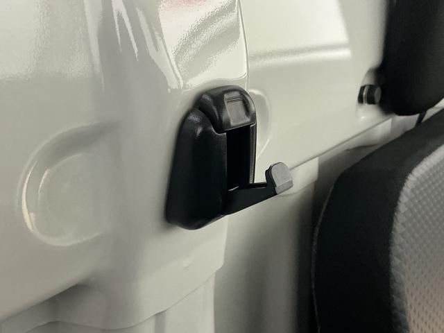 ハイゼットトラックスタンダード　レンタカーアップ　４ＷＤ　ＣＶＴ　ナビ　ＥＴＣレンタカーアップ　４ＷＤ　ＣＶＴ車　ナビ　バックカメラ　ドラレコ　ＥＴＣ　リアコーナーセンサー　オートマチックハイビーム　Ｂｌｕｅｔｏｏｔｈ　３方開　フルセグＴＶ　ＵＳＢ接続　ドアバイザー　スマアシ（京都府）の中古車