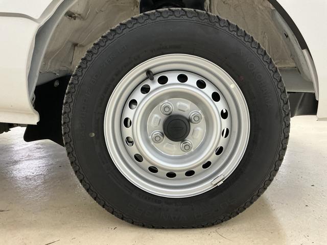 ハイゼットトラックスタンダード　レンタカーアップ　４ＷＤ　ＣＶＴ　ナビ　ＥＴＣレンタカーアップ　４ＷＤ　ＣＶＴ車　ナビ　バックカメラ　ドラレコ　ＥＴＣ　リアコーナーセンサー　オートマチックハイビーム　Ｂｌｕｅｔｏｏｔｈ　３方開　フルセグＴＶ　ＵＳＢ接続　ドアバイザー　スマアシ（京都府）の中古車