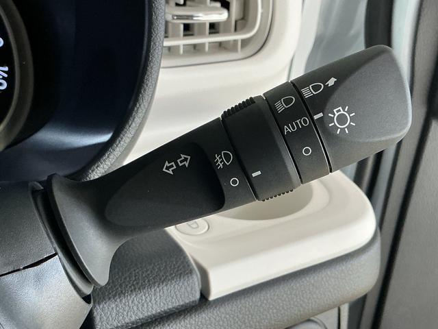 ムーヴキャンバスストライプスＧ　届け出済み未使用車　両側電動スライドドア届出済未使用車　バックカメラ　両側電動スライドドア　シートヒーター　ホットカップホルダー　オートマチックハイビーム　前後コーナーセンサー　電子パーキング　オートブレーキホールド　ＵＳＢチャージャー（京都府）の中古車