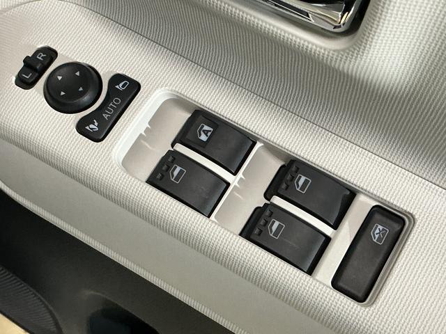 ムーヴキャンバスストライプスG デモカー バックカメラ 両側電動スライドドアデモカー バックカメラ 両側電動スライドドア 前席シートヒーター ホッとカップホルダー オートマチックハイビーム 前後コーナーセンサー 電子パーキング オートブレーキホールド USBチャージャー(京都府)の中古車