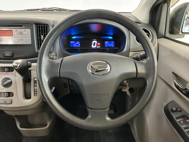 ミライースX メモリアルエディション CDオーディオ ETC キーレスCDオーディオ ETC車載器 キーレスエントリー ドアバイザー アイドリングストップ 電動格納ドアミラー スペアキー有り マニュアルエアコン 12V電源ソケット 運転席助手席エアバッグ ABS(京都府)の中古車