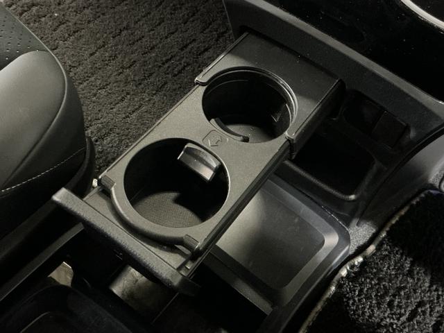 ヴォクシーＺＳ　煌III　ワンオーナー　ナビ　後席モニター　ドラレコワンオーナー　ナビＴＶ　後席モニター　ドラレコ　ＥＴＣ　バックカメラ　両側電動スライドドア　クルーズコントロール　Ｂｌｕｅｔｏｏｔｈ　前後コーナーセンサー　１６インチ純正アルミホイール　ダブルエアコン（京都府）の中古車