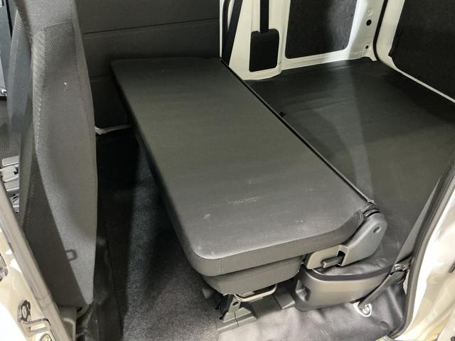 ハイゼットカーゴDX 4WD CVT ラジオデッキ 前後コーナーセンサー4WD CVT ラジオデッキ 前後コーナーセンサー キーレス オートマチックハイビーム スペアキー有り オートライト 衝突軽減ブレーキ ヘッドライトレベライザー 横滑り防止装置 アイドリングストップ(京都府)の中古車