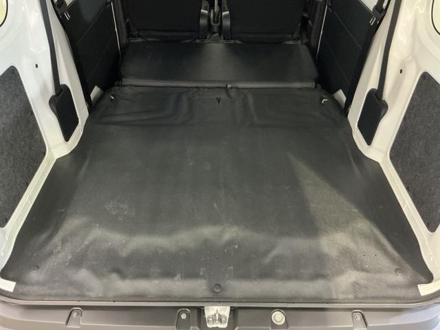 ハイゼットカーゴDX 4WD CVT ラジオデッキ 前後コーナーセンサー4WD CVT ラジオデッキ 前後コーナーセンサー キーレス オートマチックハイビーム スペアキー有り オートライト 衝突軽減ブレーキ ヘッドライトレベライザー 横滑り防止装置 アイドリングストップ(京都府)の中古車