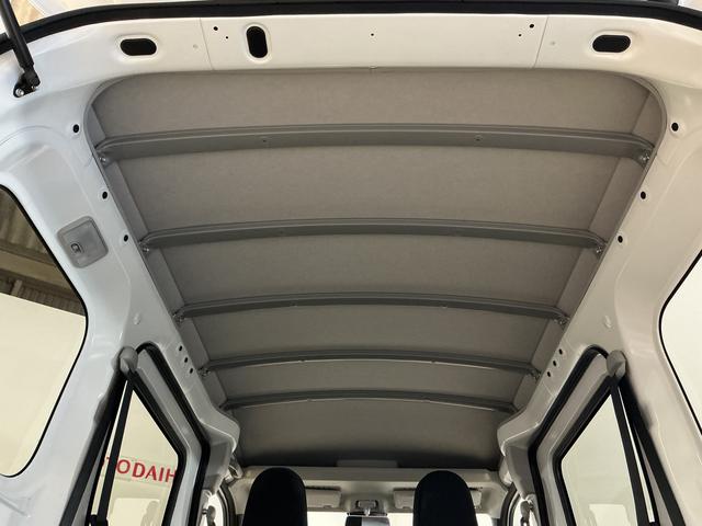 ハイゼットカーゴDX 4WD CVT ラジオデッキ 前後コーナーセンサー4WD CVT ラジオデッキ 前後コーナーセンサー キーレス オートマチックハイビーム スペアキー有り オートライト 衝突軽減ブレーキ ヘッドライトレベライザー 横滑り防止装置 アイドリングストップ(京都府)の中古車