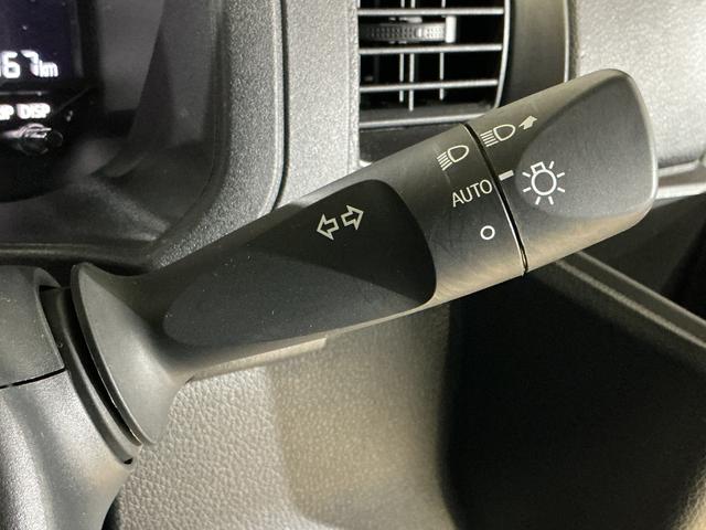 ハイゼットカーゴDX 4WD CVT ラジオデッキ 前後コーナーセンサー4WD CVT ラジオデッキ 前後コーナーセンサー キーレス オートマチックハイビーム スペアキー有り オートライト 衝突軽減ブレーキ ヘッドライトレベライザー 横滑り防止装置 アイドリングストップ(京都府)の中古車