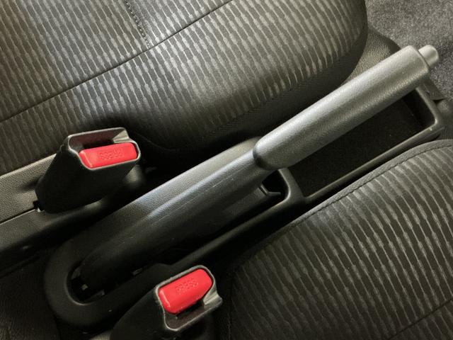 ハイゼットカーゴDX 4WD CVT ラジオデッキ 前後コーナーセンサー4WD CVT ラジオデッキ 前後コーナーセンサー キーレス オートマチックハイビーム スペアキー有り オートライト 衝突軽減ブレーキ ヘッドライトレベライザー 横滑り防止装置 アイドリングストップ(京都府)の中古車