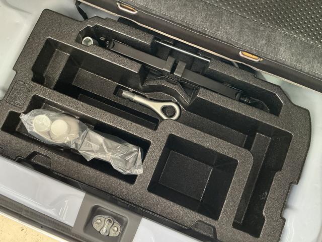 ミライースX CDオーディオ キーレスエントリー 14インチ純正アルミCDオーディオ キーレスエントリー 盗難防止装置 14インチ純正アルミホイール ドアバイザー アイドリングストップ ヘッドライトレべライザー マニュアルエアコン 電動格納ミラー アクセサリーソケット(京都府)の中古車