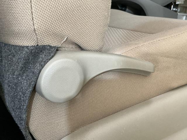 ミライースX CDオーディオ キーレスエントリー 14インチ純正アルミCDオーディオ キーレスエントリー 盗難防止装置 14インチ純正アルミホイール ドアバイザー アイドリングストップ ヘッドライトレべライザー マニュアルエアコン 電動格納ミラー アクセサリーソケット(京都府)の中古車