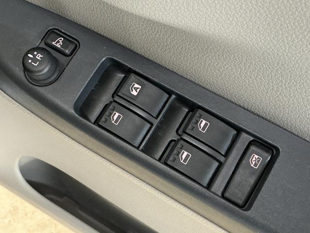 ミライースX CDオーディオ キーレスエントリー 14インチ純正アルミCDオーディオ キーレスエントリー 盗難防止装置 14インチ純正アルミホイール ドアバイザー アイドリングストップ ヘッドライトレべライザー マニュアルエアコン 電動格納ミラー アクセサリーソケット(京都府)の中古車