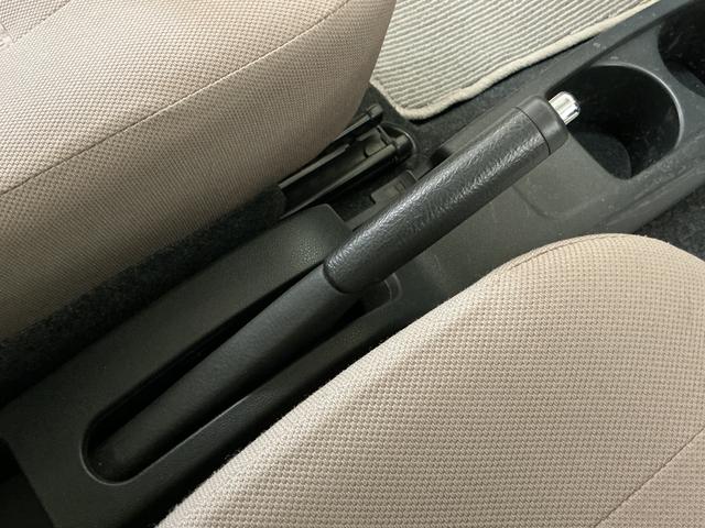 ミライースX CDオーディオ キーレスエントリー 14インチ純正アルミCDオーディオ キーレスエントリー 盗難防止装置 14インチ純正アルミホイール ドアバイザー アイドリングストップ ヘッドライトレべライザー マニュアルエアコン 電動格納ミラー アクセサリーソケット(京都府)の中古車