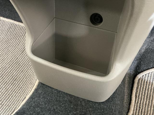 ミライースX CDオーディオ キーレスエントリー 14インチ純正アルミCDオーディオ キーレスエントリー 盗難防止装置 14インチ純正アルミホイール ドアバイザー アイドリングストップ ヘッドライトレべライザー マニュアルエアコン 電動格納ミラー アクセサリーソケット(京都府)の中古車