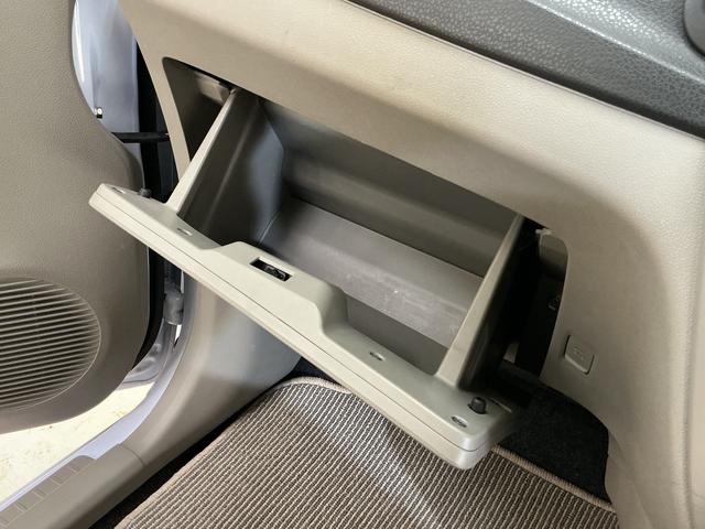 ミライースX CDオーディオ キーレスエントリー 14インチ純正アルミCDオーディオ キーレスエントリー 盗難防止装置 14インチ純正アルミホイール ドアバイザー アイドリングストップ ヘッドライトレべライザー マニュアルエアコン 電動格納ミラー アクセサリーソケット(京都府)の中古車