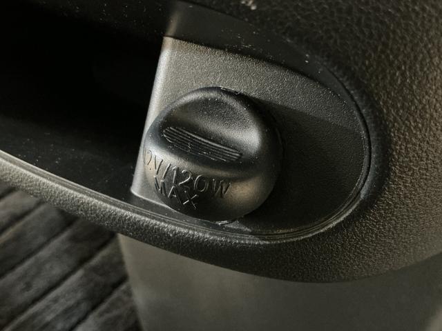 タントカスタムＸ　ＳＡ　ワンオーナー　ナビ　バックカメラ　ＥＴＣカーナビゲーション　バックカメラ　ＥＴＣ　片側電動スライドドア　ＬＥＤヘッドライト　プッシュスタート　スマートキー　オートライト　オートエアコン　電動格納ドアミラー　スマートアシスト（京都府）の中古車