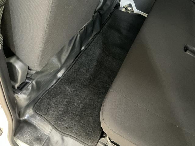 ハイゼットカーゴＤＸ　４ＷＤ　スマートアシスト　キーレスリモコン　ＣＶＴ４ＷＤ　スマートアシスト　キーレスリモコン　フロントパワーウインド　スチールホイール　両側リヤスライドドア　コーナーセンサー　マニュアルエアコン　カーペットマット　オートライト　アイドリングストップ（京都府）の中古車