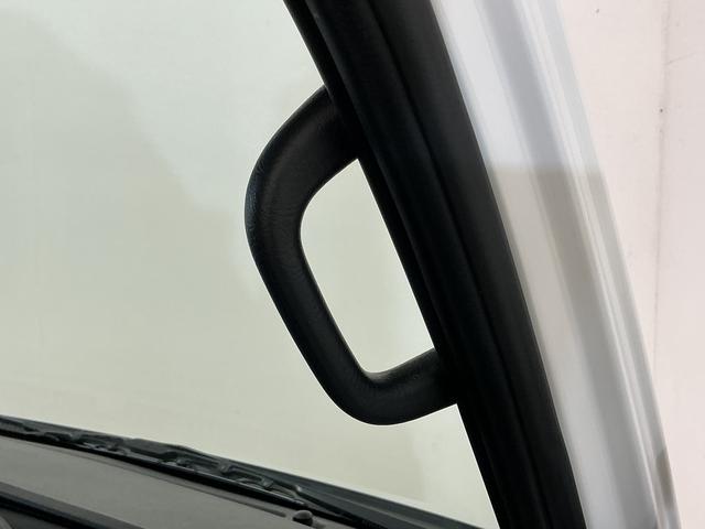 ハイゼットカーゴＤＸ　４ＷＤ　スマートアシスト　キーレスリモコン　ＣＶＴ４ＷＤ　スマートアシスト　キーレスリモコン　フロントパワーウインド　スチールホイール　両側リヤスライドドア　コーナーセンサー　マニュアルエアコン　カーペットマット　オートライト　アイドリングストップ（京都府）の中古車