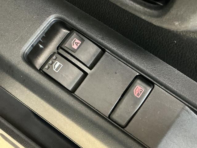 ハイゼットカーゴＤＸ　４ＷＤ　スマートアシスト　キーレスリモコン　ＣＶＴ４ＷＤ　スマートアシスト　キーレスリモコン　フロントパワーウインド　スチールホイール　両側リヤスライドドア　コーナーセンサー　マニュアルエアコン　カーペットマット　オートライト　アイドリングストップ（京都府）の中古車