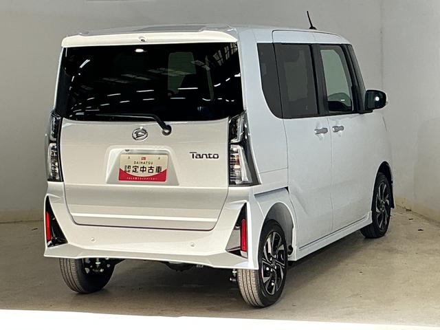 タントカスタムＸ　届出済未使用車　４ＷＤ　バックカメラ　スマアシ届出済未使用車　４ＷＤ　バックカメラ　前後コーナーセンサー　前席シートヒーター　電子パーキング　オートブレーキホールド　オートマチックハイビーム　１４インチ純正アルミホイール　ＵＳＢチャージャー（京都府）の中古車