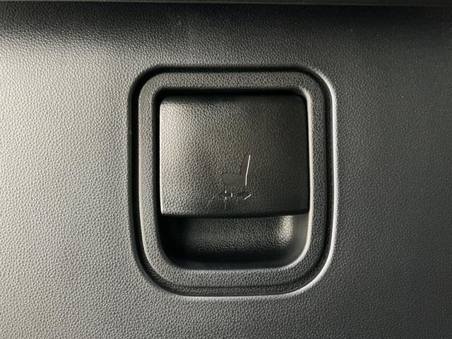 タントカスタムＸ　届出済未使用車　４ＷＤ　バックカメラ　スマアシ届出済未使用車　４ＷＤ　バックカメラ　前後コーナーセンサー　前席シートヒーター　電子パーキング　オートブレーキホールド　オートマチックハイビーム　１４インチ純正アルミホイール　ＵＳＢチャージャー（京都府）の中古車