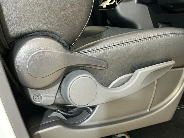 タントカスタムＸ　届出済未使用車　４ＷＤ　バックカメラ　スマアシ届出済未使用車　４ＷＤ　バックカメラ　前後コーナーセンサー　前席シートヒーター　電子パーキング　オートブレーキホールド　オートマチックハイビーム　１４インチ純正アルミホイール　ＵＳＢチャージャー（京都府）の中古車