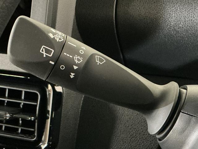 タントカスタムＸ　届出済未使用車　４ＷＤ　バックカメラ　スマアシ届出済未使用車　４ＷＤ　バックカメラ　前後コーナーセンサー　前席シートヒーター　電子パーキング　オートブレーキホールド　オートマチックハイビーム　１４インチ純正アルミホイール　ＵＳＢチャージャー（京都府）の中古車