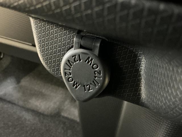 タントカスタムＸ　届出済未使用車　４ＷＤ　バックカメラ　スマアシ届出済未使用車　４ＷＤ　バックカメラ　前後コーナーセンサー　前席シートヒーター　電子パーキング　オートブレーキホールド　オートマチックハイビーム　１４インチ純正アルミホイール　ＵＳＢチャージャー（京都府）の中古車