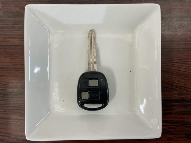 ミラジーノプレミアムX ワンオーナー CD/MDチューナー キーレスワンオーナー キーレスエントリー CD/MDチューナー アルミホイール オートエアコン カーペットマット バイザー 電動格納式ドアミラー リヤスモークドガラス パワーウインドウ パワステ ABS(京都府)の中古車