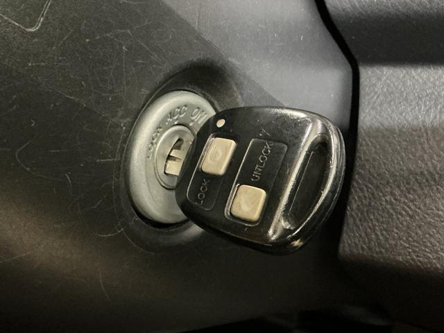 ミラジーノプレミアムX ワンオーナー CD/MDチューナー キーレスワンオーナー キーレスエントリー CD/MDチューナー アルミホイール オートエアコン カーペットマット バイザー 電動格納式ドアミラー リヤスモークドガラス パワーウインドウ パワステ ABS(京都府)の中古車