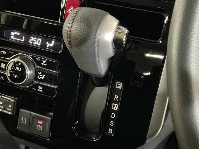 トールカスタムＧ　デモカー　ナビ　パノラマモニター　後席モニターナビ　パノラマモニター　後席モニター　ドラレコ　両側電動スライドドア　アダプティブクルーズコントロール　Ｂｌｕｅｔｏｏｔｈ　電子パーキング　オートブレーキホールド　オートマチックハイビーム（京都府）の中古車