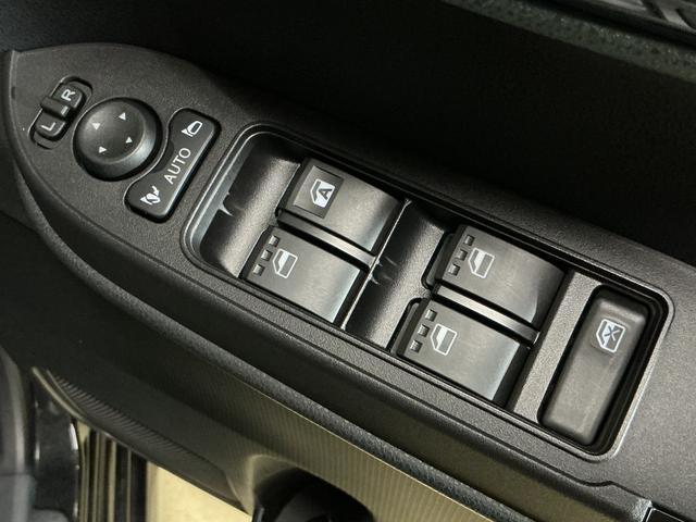 タントカスタムRS ターボ 届出済未使用車 全周囲カメラ ETC届出済未使用車 ターボ パノラマモニター ETC 両側電動スライド アダプティブクルーズコントロール 前後コーナーセンサー シートヒーター 電子パーキング オートブレーキホールド USBチャージャー(京都府)の中古車