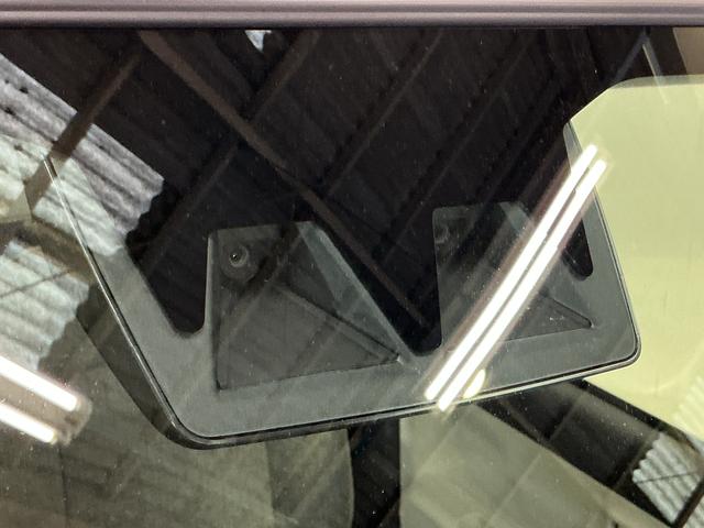 ムーヴキャンバスストライプスＧ　デモカー　パノラマモニター　両側電動スライドデモカー　パノラマモニター　両側電動スライドドア　前席シートヒーター　前後コーナーセンサー　ホッとカップホルダー　電子パーキング　オートブレーキホールド　ＵＳＢチャージャー　オートマチックハイビーム（京都府）の中古車