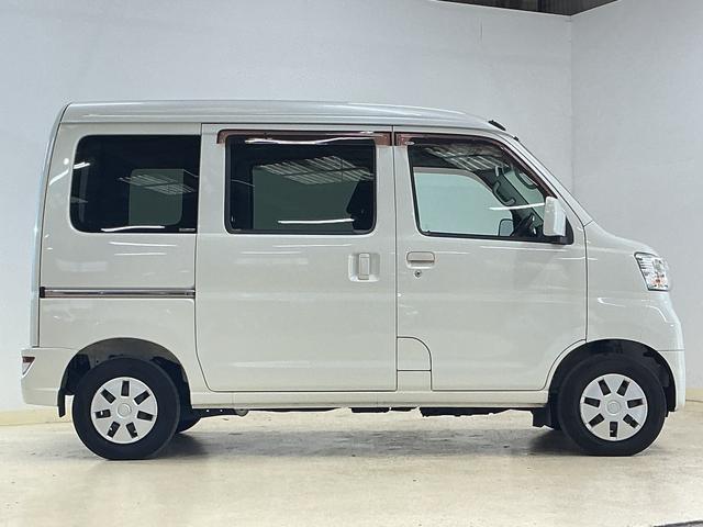 ハイゼットカーゴクルーズＳＡIII　ワンオーナー　ナビ　バックカメラワンオーナー　ナビ　バックカメラ　ドライブレコーダー　リアコーナーセンサー　オートマチックハイビーム　ＵＳＢチャージャー　Ｂｌｕｅｔｏｏｔｈ　ＤＶＤ再生　フルセグＴＶ　キーレスエントリー　ドアバイザー（京都府）の中古車