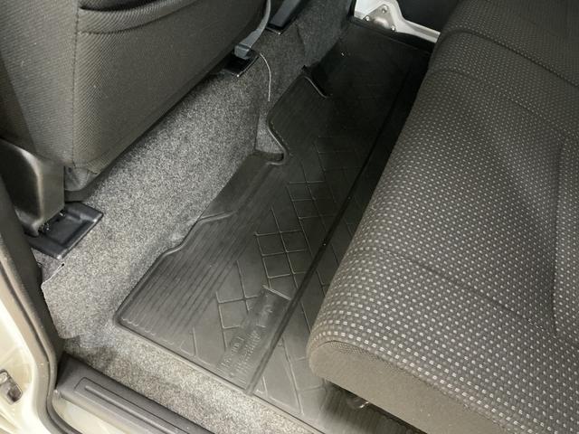 ハイゼットカーゴクルーズＳＡIII　ワンオーナー　ナビ　バックカメラワンオーナー　ナビ　バックカメラ　ドライブレコーダー　リアコーナーセンサー　オートマチックハイビーム　ＵＳＢチャージャー　Ｂｌｕｅｔｏｏｔｈ　ＤＶＤ再生　フルセグＴＶ　キーレスエントリー　ドアバイザー（京都府）の中古車