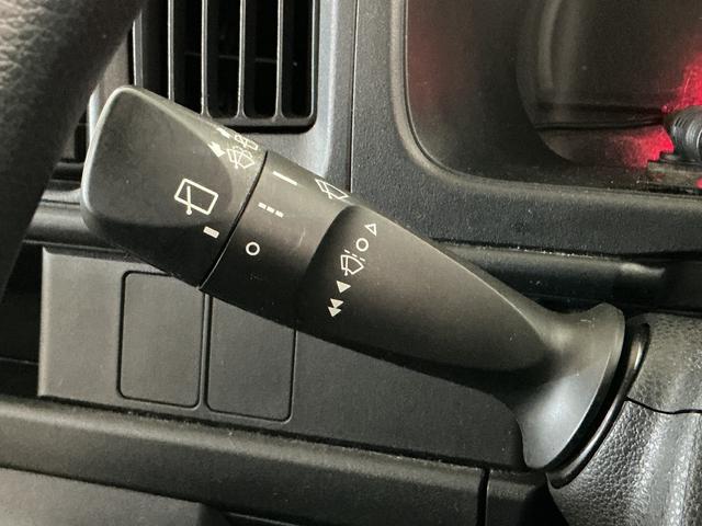 ハイゼットカーゴクルーズＳＡIII　ワンオーナー　ナビ　バックカメラワンオーナー　ナビ　バックカメラ　ドライブレコーダー　リアコーナーセンサー　オートマチックハイビーム　ＵＳＢチャージャー　Ｂｌｕｅｔｏｏｔｈ　ＤＶＤ再生　フルセグＴＶ　キーレスエントリー　ドアバイザー（京都府）の中古車