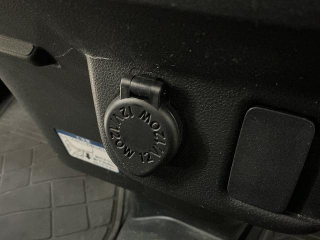 ハイゼットカーゴクルーズＳＡIII　ワンオーナー　ナビ　バックカメラワンオーナー　ナビ　バックカメラ　ドライブレコーダー　リアコーナーセンサー　オートマチックハイビーム　ＵＳＢチャージャー　Ｂｌｕｅｔｏｏｔｈ　ＤＶＤ再生　フルセグＴＶ　キーレスエントリー　ドアバイザー（京都府）の中古車