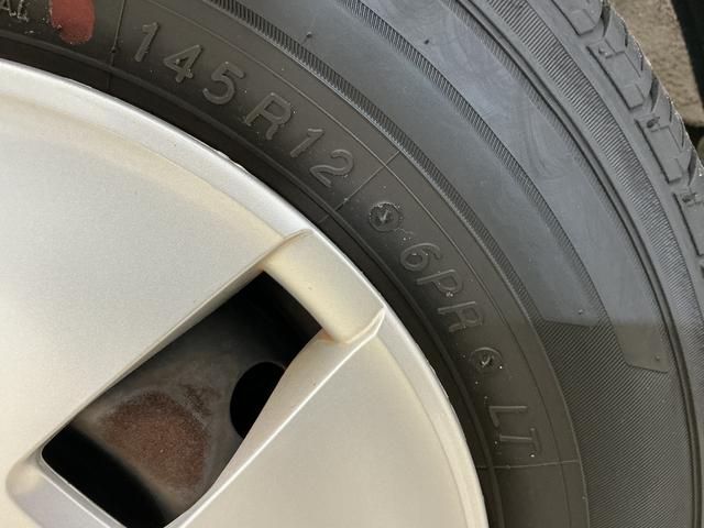 ハイゼットカーゴクルーズＳＡIII　ワンオーナー　ナビ　バックカメラワンオーナー　ナビ　バックカメラ　ドライブレコーダー　リアコーナーセンサー　オートマチックハイビーム　ＵＳＢチャージャー　Ｂｌｕｅｔｏｏｔｈ　ＤＶＤ再生　フルセグＴＶ　キーレスエントリー　ドアバイザー（京都府）の中古車