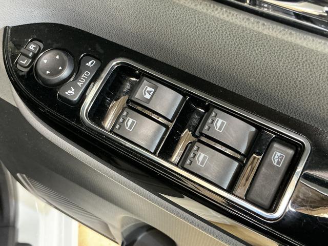 タントカスタムＸセレクション　ナビ　バックカメラ　ＥＴＣ　ドラレコワンオーナー　９インチメモリーナビ　バックカメラ　ＥＴＣ　ドライブレコーダー　フルセグチューナー　ブルートゥース対応　プッシュボタンエンジンスタート　両側リヤパワースライドドア　ＬＥＤヘッドライト（京都府）の中古車