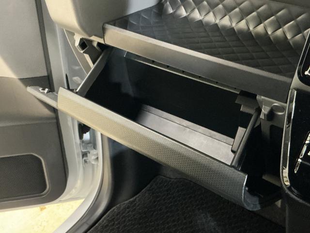 タントカスタムＸセレクション　ナビ　バックカメラ　ＥＴＣ　ドラレコワンオーナー　９インチメモリーナビ　バックカメラ　ＥＴＣ　ドライブレコーダー　フルセグチューナー　ブルートゥース対応　プッシュボタンエンジンスタート　両側リヤパワースライドドア　ＬＥＤヘッドライト（京都府）の中古車